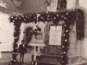 houat-eglise-benediction-cloche-1966