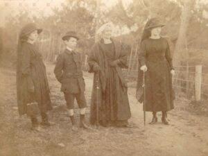 Promenade famille Kerat-Saint-Avé 1918