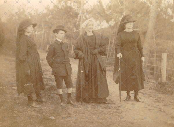 Promenade famille Kerat-Saint-Avé 1918