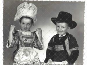 Enfants costume breton coiffe Fouesnant