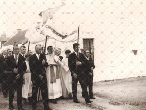 Saint-Sacrement dais procession